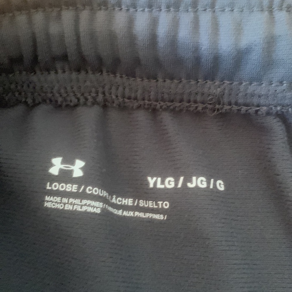Under armor loose fit pants - Picture 5 of 8